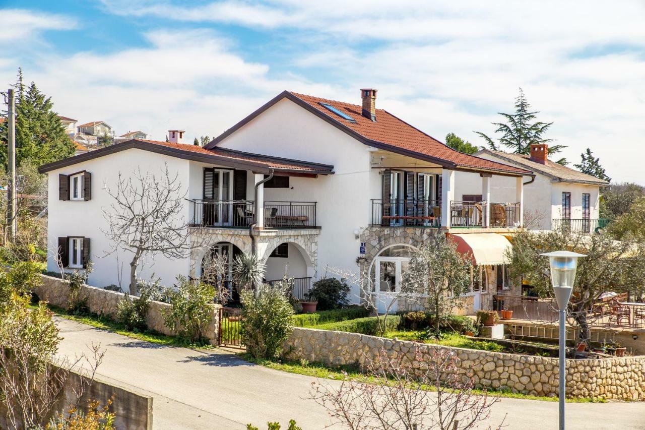 Apartmani Strott Pinezići المظهر الخارجي الصورة