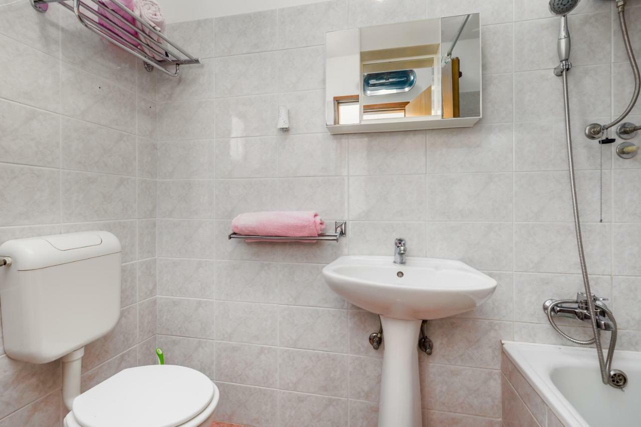 Apartmani Strott Pinezići المظهر الخارجي الصورة