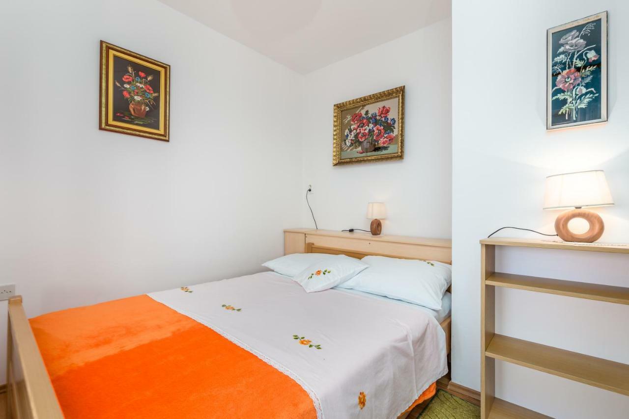 Apartmani Strott Pinezići المظهر الخارجي الصورة